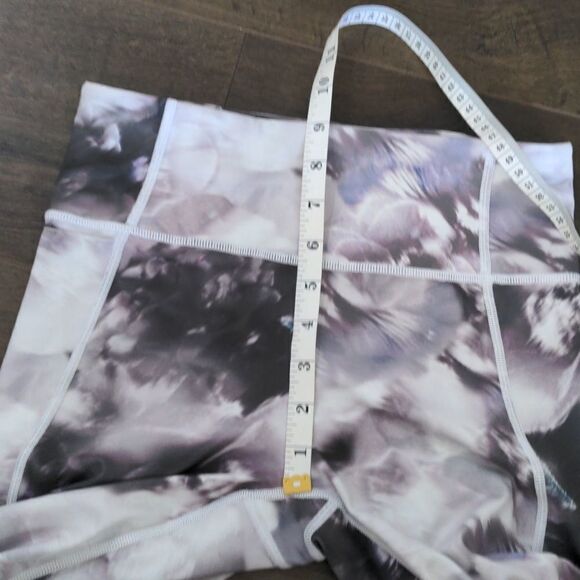 Athleta Run Free Winter Garden 7/8 Tight size XS - Picture 8 of 11